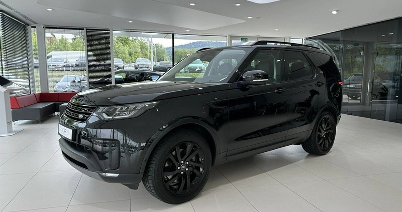 Land Rover Discovery cena 167900 przebieg: 82484, rok produkcji 2018 z Karczew małe 781